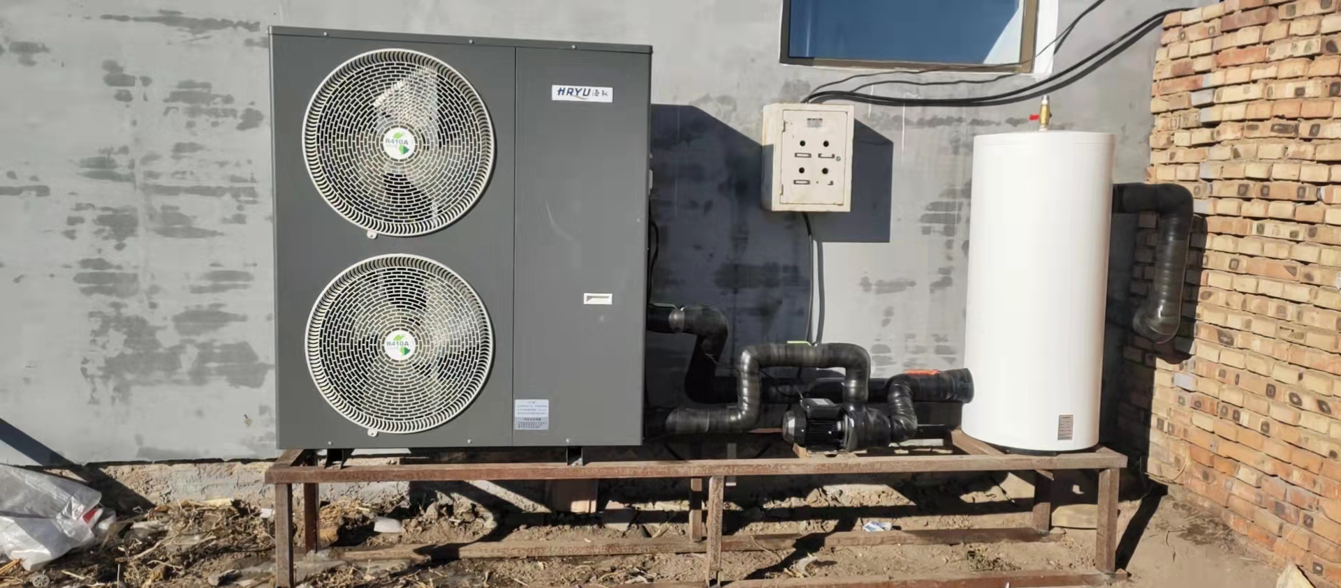 內蒙古赤峰農村自建房采用超低溫空氣能熱泵機組